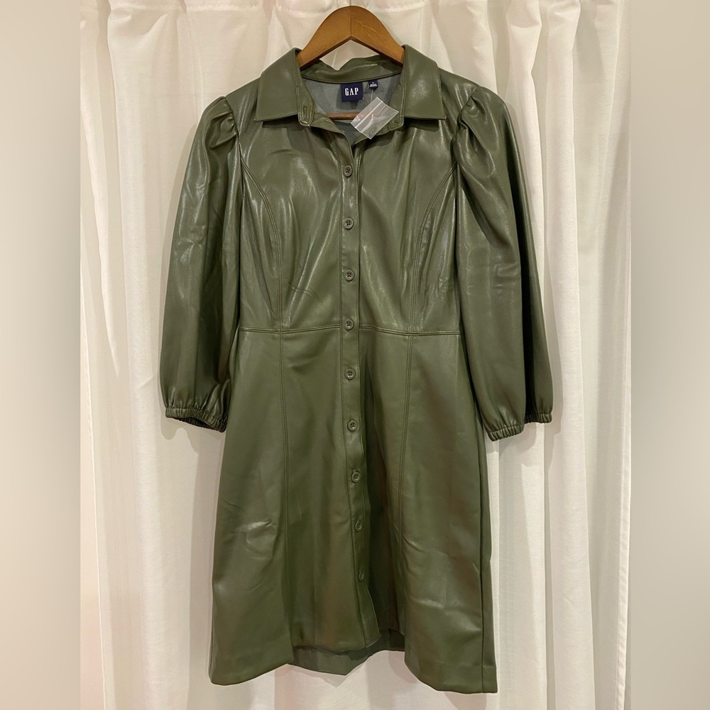Cute NWT Gap olive green faux-leather button-up shirt dress, size M.